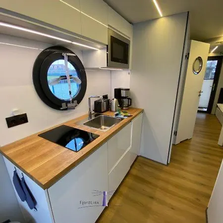 Hausboot Fjord Vela Mit Biosauna In Barth