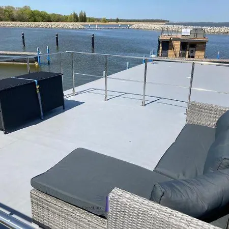 Botel Hausboot Fjord Vela Mit Biosauna In Barth