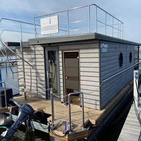 Hausboot Fjord Vela Mit Biosauna In * Barth